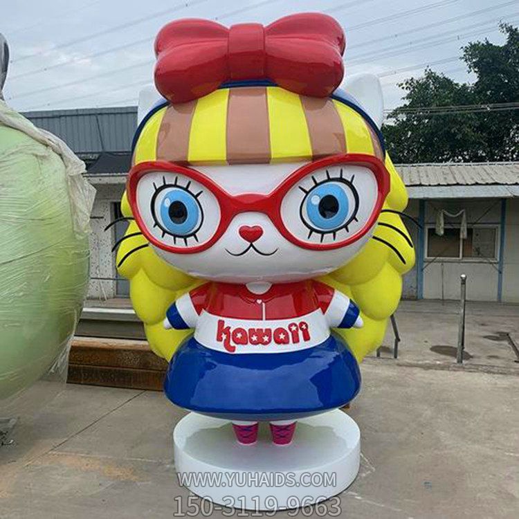 商場(chǎng)美陳擺件戶(hù)外大型玻璃鋼卡通人物景觀(guān)雕塑