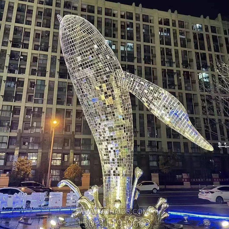 不銹鋼鯨魚(yú)，大型鐵藝鏤空網(wǎng)格鯨魚(yú)水景裝飾景觀(guān)雕塑