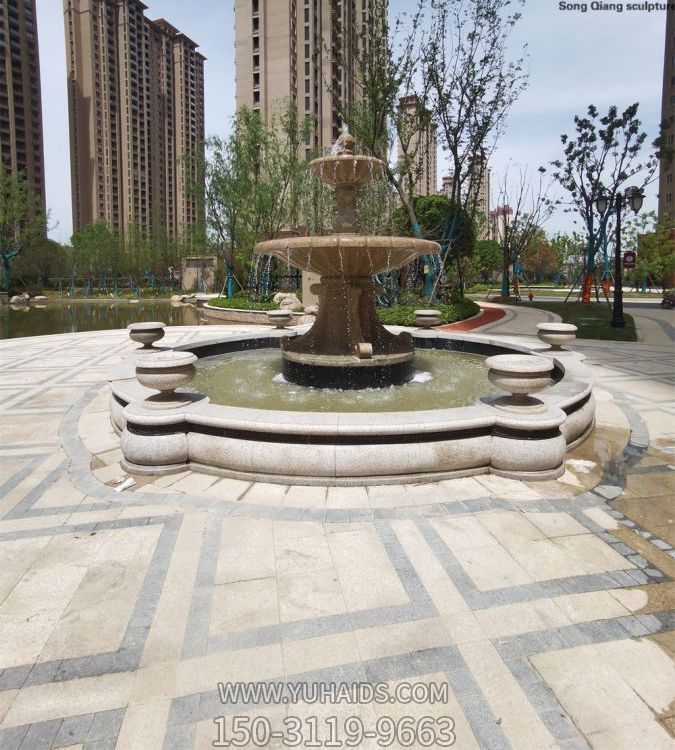 小區花園擺放黃銹石噴泉流水景觀(guān)雕塑