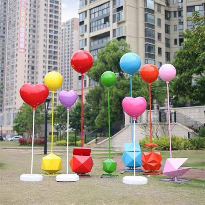 商場(chǎng)兒童樂(lè )園裝飾玻璃鋼卡通其氣球景觀(guān)小品