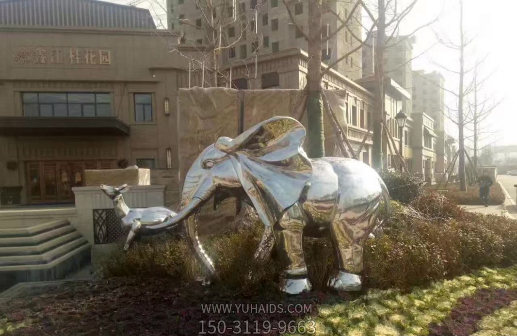 戶(hù)外景區創(chuàng  )意不銹鋼鏡面戶(hù)外園林景觀(guān)大象雕塑