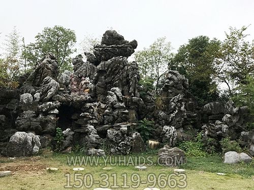 動(dòng)物園猴子景區擺放靈璧石假山雕塑