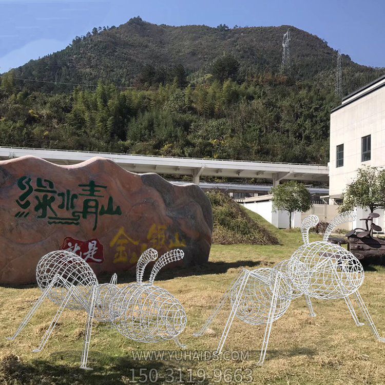 不銹鋼鐵藝螞蟻，鐵絲焊接成的鏤空螞蟻雕塑