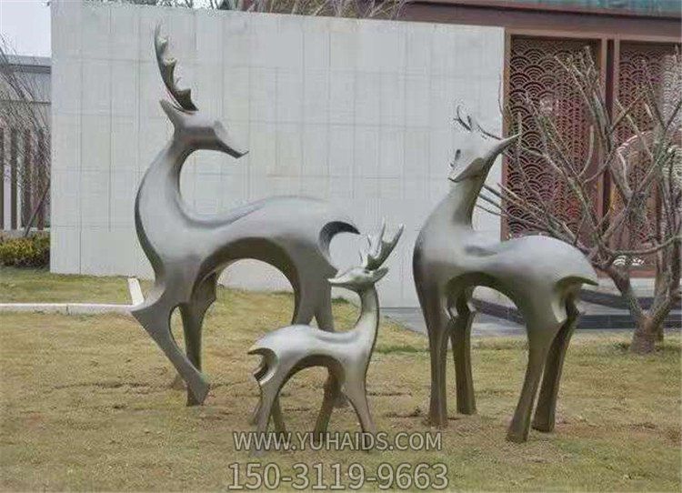 戶(hù)外園林玻璃鋼仿銅抽象動(dòng)物景觀(guān)雕塑