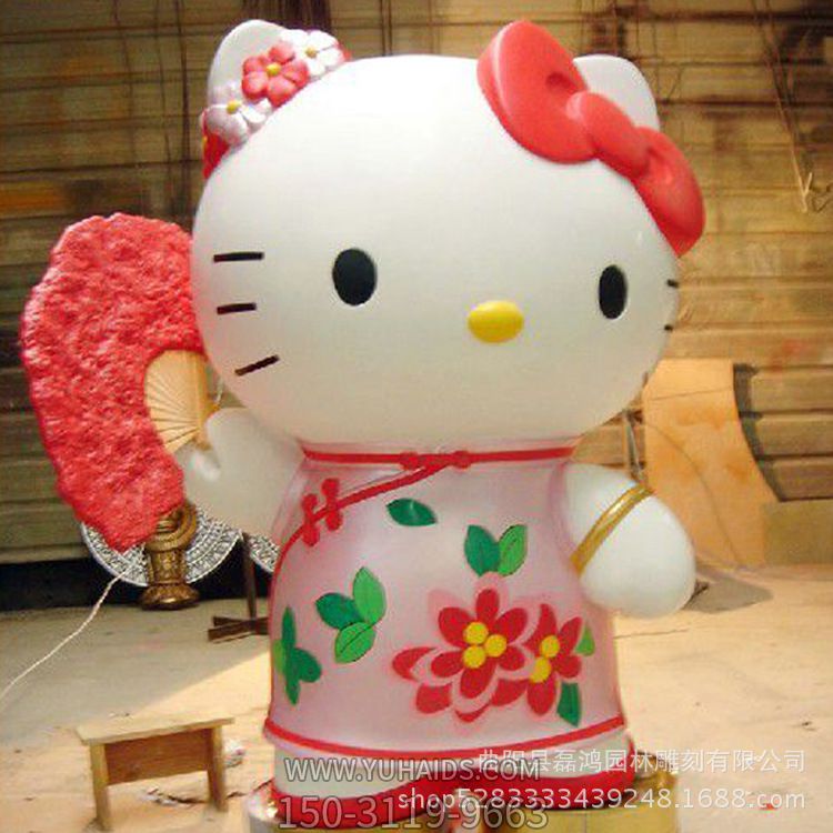 商場(chǎng)創(chuàng )意玻璃鋼可愛(ài)童趣彩繪kitty貓雕塑