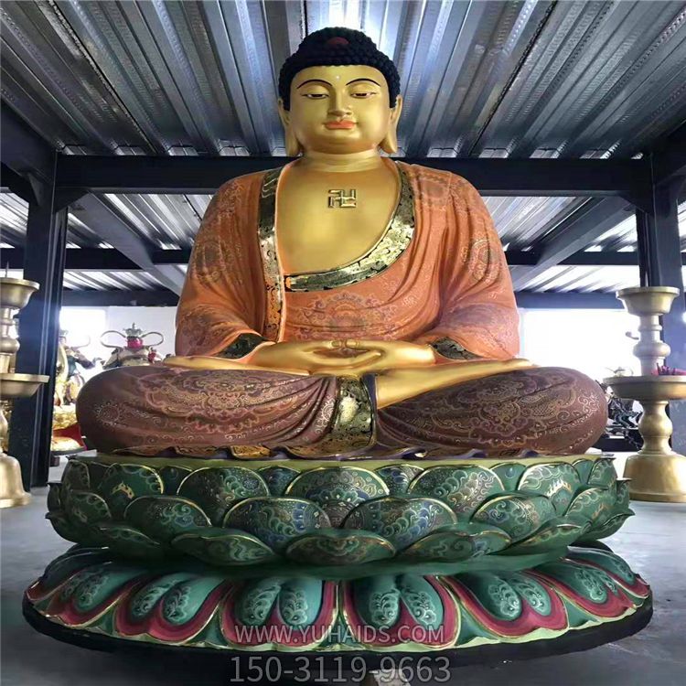 大型不銹鋼噴漆坐著(zhù)蓮花上的三寶佛雕塑