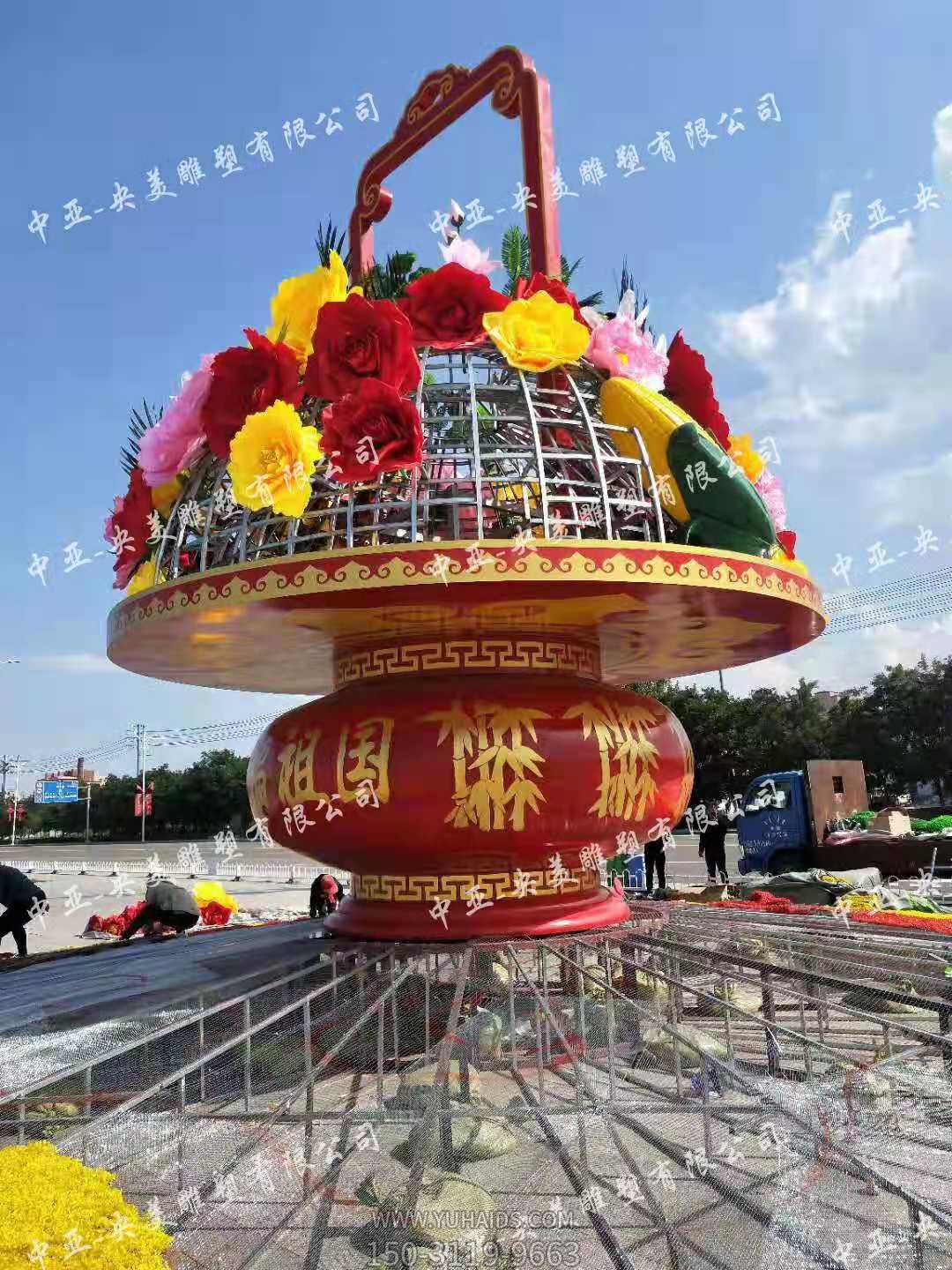 戶(hù)外景區廣場(chǎng)玻璃鋼仿真花朵迎國慶花籃雕塑