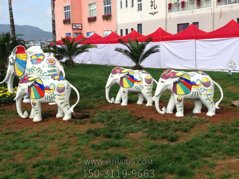 玻璃鋼彩繪創(chuàng )意戶(hù)外園林景觀(guān)裝飾品擺件大象雕塑