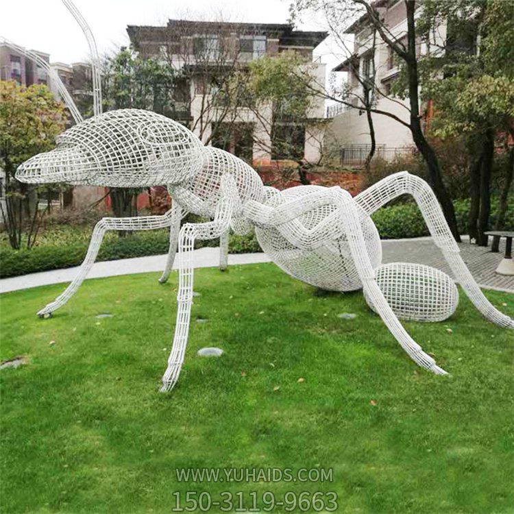 不銹鋼金屬鏤空創(chuàng  )意螞蟻雕塑