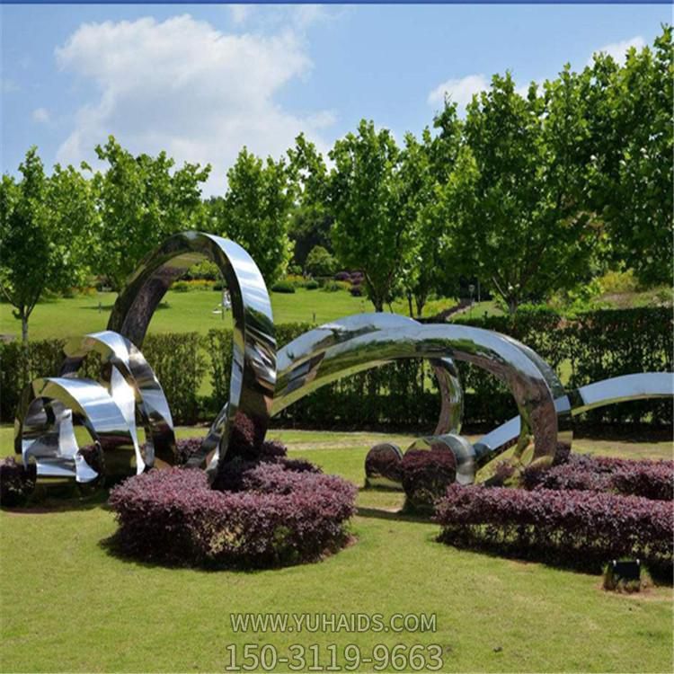 花園不銹鋼幾何鏡面創(chuàng  )意異形景觀(guān)擺件雕塑