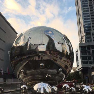 鏡面戶(hù)外不銹鋼大型圓球雕塑