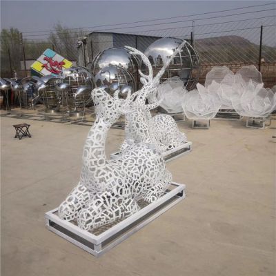不銹鋼戶(hù)外園林景觀(guān)抽象動(dòng)物梅花鹿雕塑
