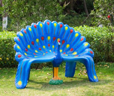 公園觀(guān)光小區仿真彩繪玻璃鋼孔雀雕塑