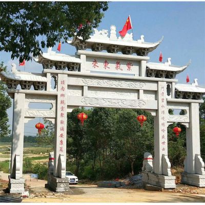 紫氣東來(lái)漢白玉牌樓，三間四柱石雕牌樓
