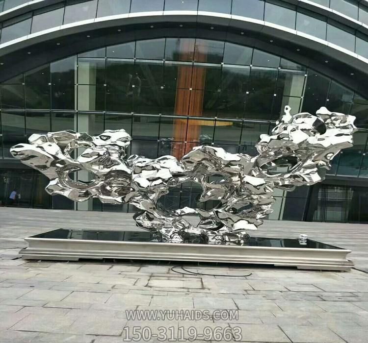 企業(yè)創(chuàng )意不銹鋼鏡面鏤空個(gè)性太湖石雕塑