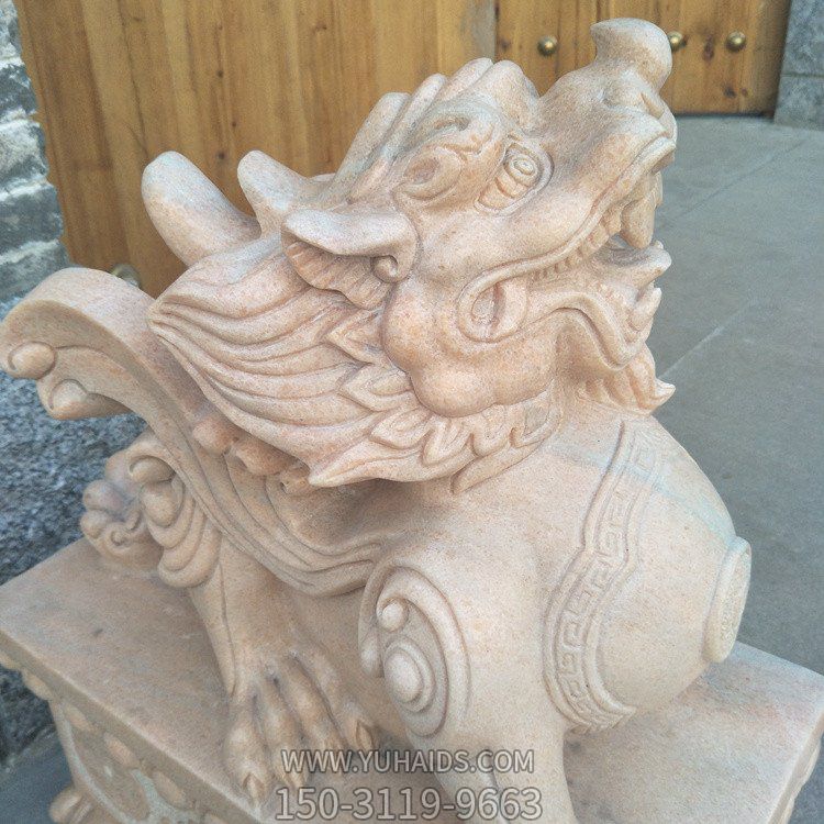 青石石雕景觀(guān)貔貅雕塑