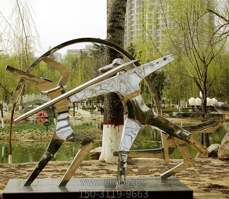 公園擺放鏡面創(chuàng )意不銹鋼標槍雕塑