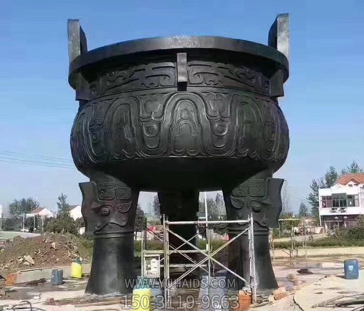 景區廣場(chǎng)大型青銅司母戊鼎景觀(guān)雕塑