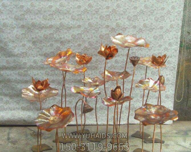 公園景觀(guān)銅雕創(chuàng )意噴金烤漆荷花雕塑