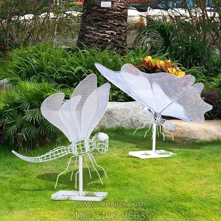戶(hù)外公園大型不銹鋼網(wǎng)格鏤空蜻蜓雕塑