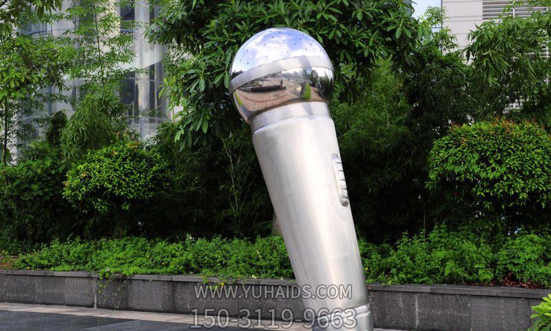 不銹鋼創(chuàng )意戶(hù)外仿真話(huà)筒雕塑
