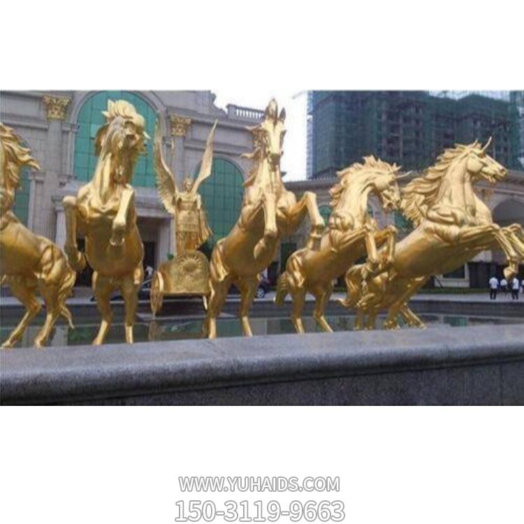 小區噴泉擺放大型歐式玻璃鋼漆金馬拉車(chē)景觀(guān)雕塑