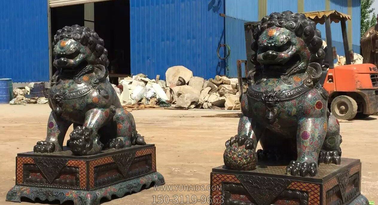 大型仿真玻璃鋼印花創(chuàng )意別墅庭院獅子雕塑