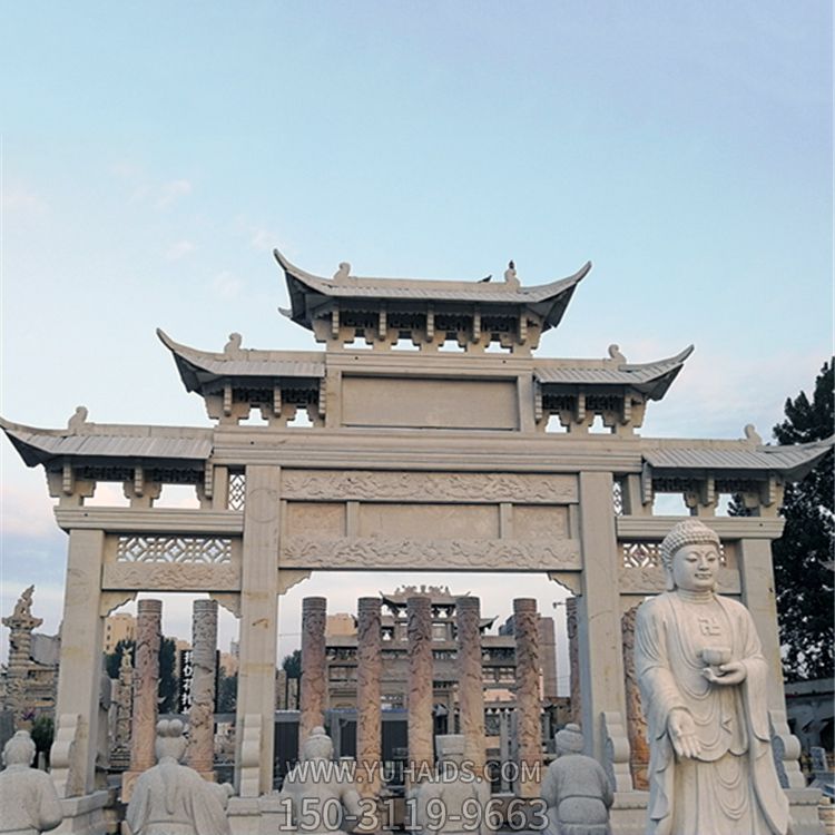 園林景區擺放三門(mén)仿古建筑石雕牌坊雕塑