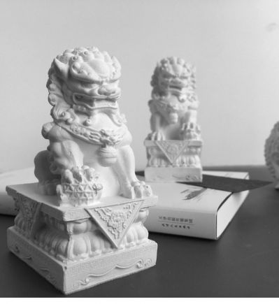 室內創(chuàng  )意漢白玉石雕美陳裝飾品擺件獅子雕塑