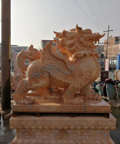 戶(hù)外園林景觀(guān)大型神獸景觀(guān)會(huì )飛的貔貅雕塑
