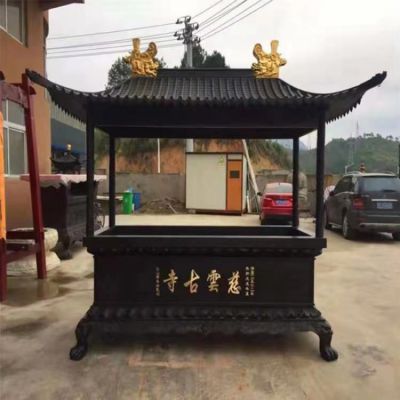 銅雕焚香爐，寺廟帶頂方形香爐