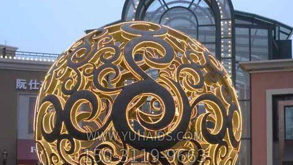 公園創(chuàng )意噴金鍛造鏤空球雕塑