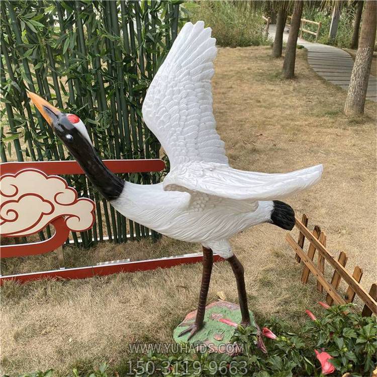 玻璃鋼仿真動(dòng)物景觀(guān)仙鶴雕塑