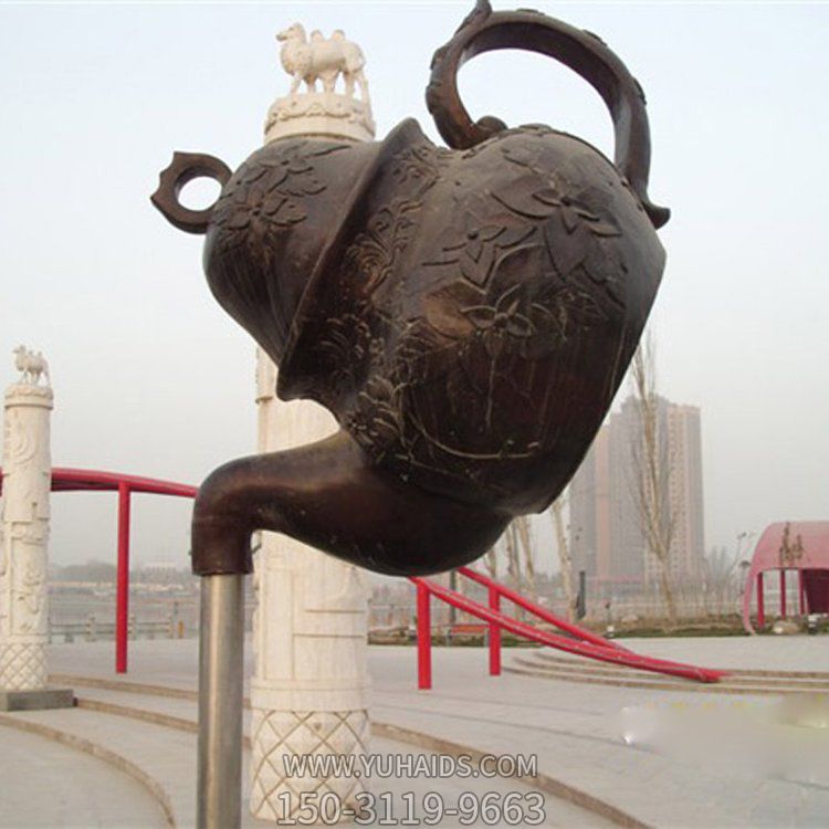 戶(hù)外公園創(chuàng  )意懸浮流水天壺雕塑