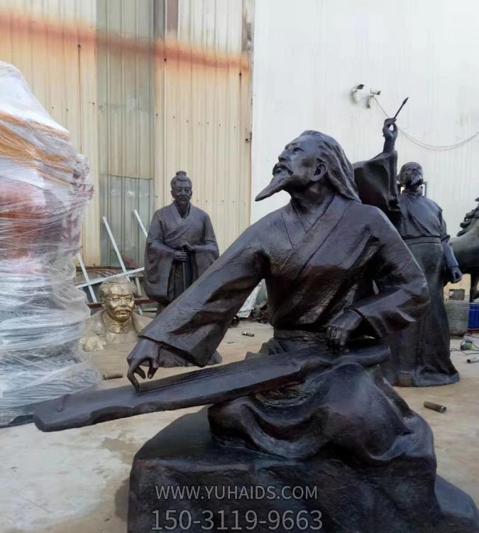 銅雕戶(hù)外景區彈琴的人物景觀(guān)雕塑