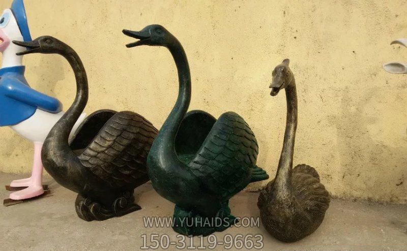 商場(chǎng)不銹鋼創(chuàng )意彩繪美陳擺件雕塑