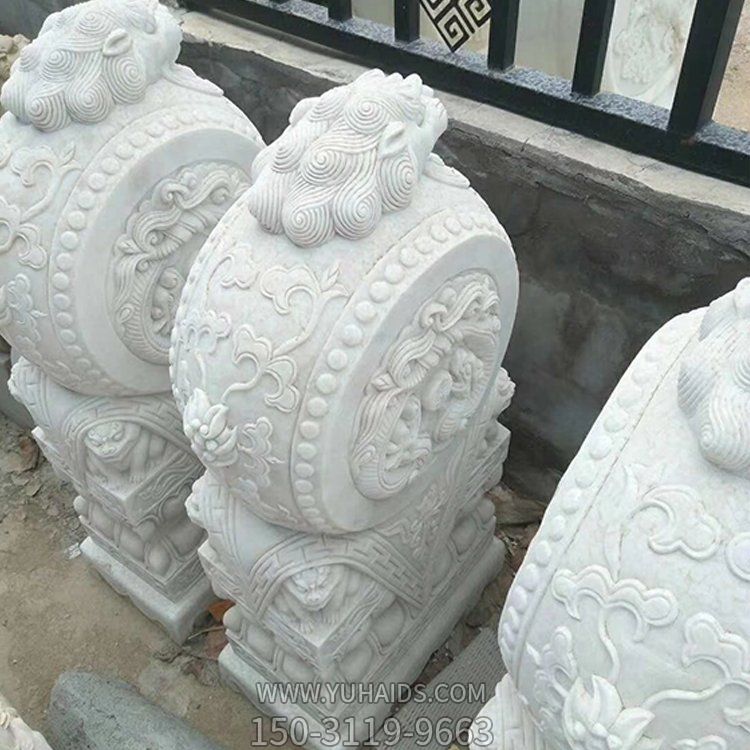 庭院別墅門(mén)口大理石浮雕招財抱鼓石雕塑