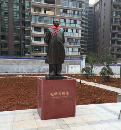城市小區玻璃鋼仿銅偉大領(lǐng)袖毛澤東雕塑