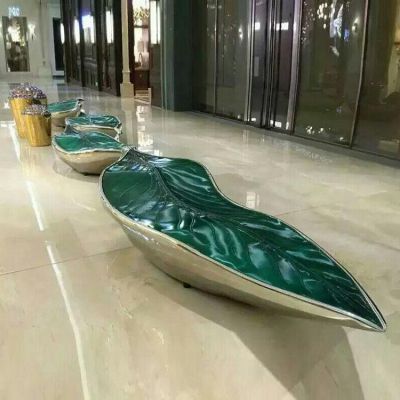 商場(chǎng)室內擺放玻璃鋼異形樹(shù)葉座椅雕塑
