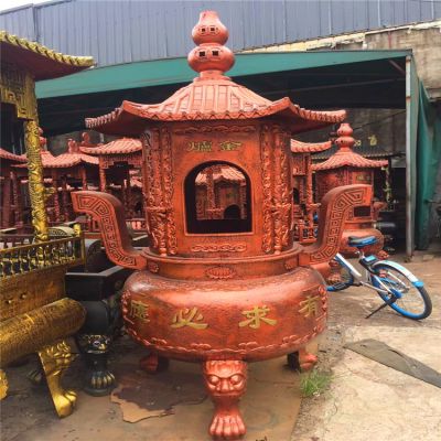 元寶爐道觀(guān)室內擺放焚經(jīng)純銅香爐