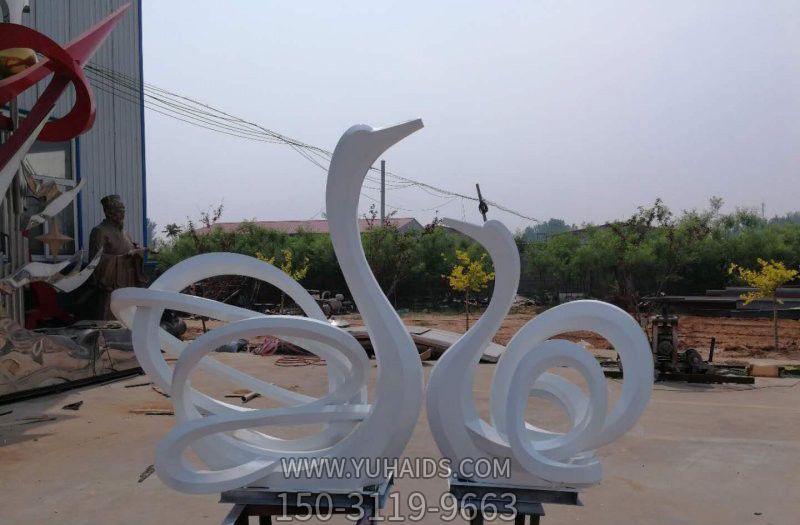 廣場(chǎng)玻璃鋼創(chuàng )意抽象天鵝雕塑