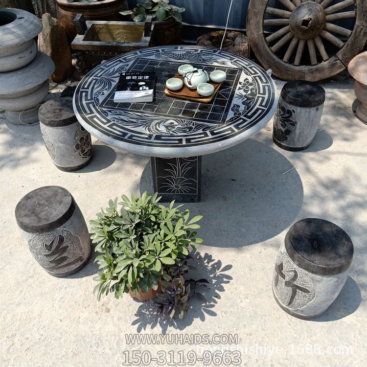 庭院家用雕刻棋盤(pán)格芝麻黑石桌椅雕塑