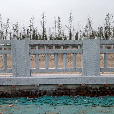 城市河道邊裝飾大理石雕刻防護欄桿；欄板