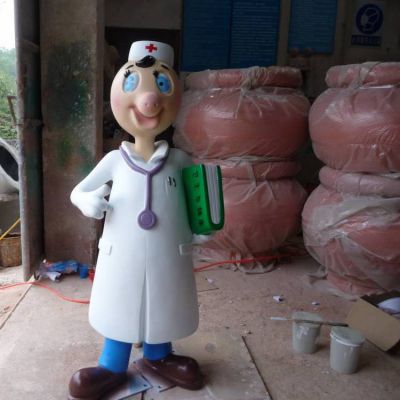 幼兒園創(chuàng  )意玻璃鋼卡通醫生