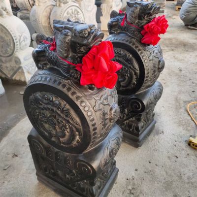 青石石雕門(mén)墩石貔貅一對石鼓石墩