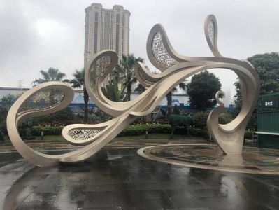 景區廣場(chǎng)藝術(shù)不銹鋼電鍍玫瑰金大型抽象鳳凰雕塑