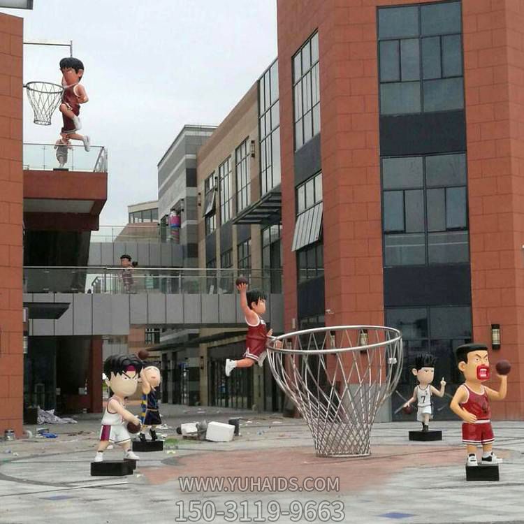 校園戶(hù)外創(chuàng )意卡通人物打籃球玻璃鋼雕塑