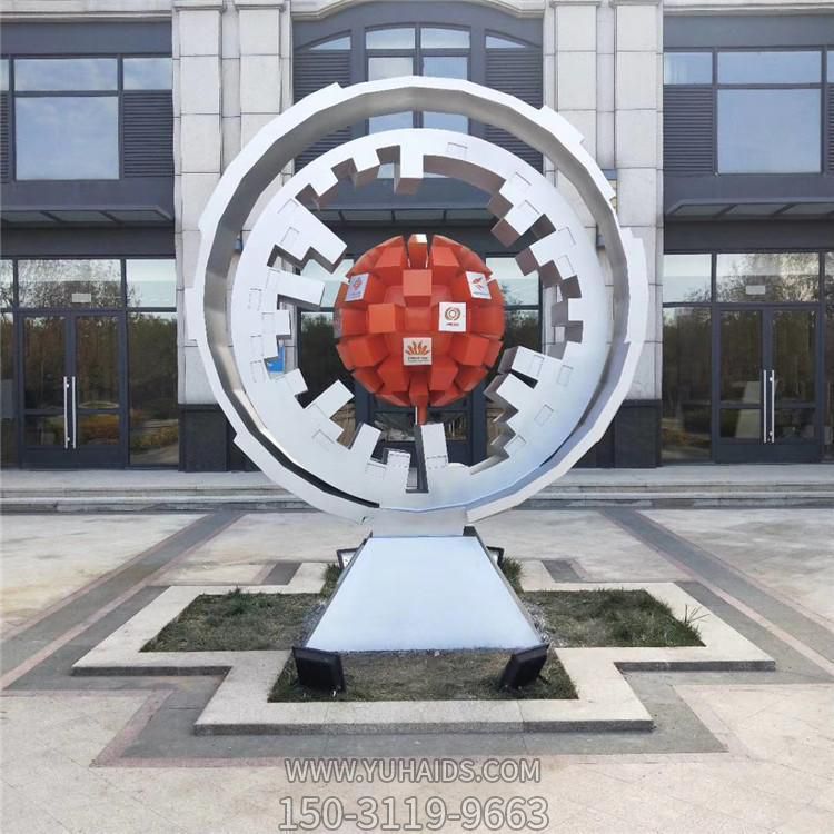 不銹鋼創(chuàng  )意圓形鏤空雕塑 城市小區園林擺件