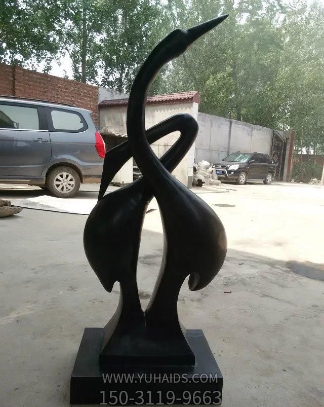 工園庭院酒店創(chuàng )意抽象不銹鋼天鵝雕塑