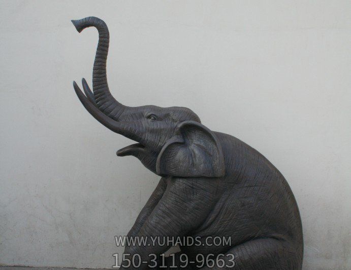 公園戶(hù)外一只臥著(zhù)的銅雕大象雕塑